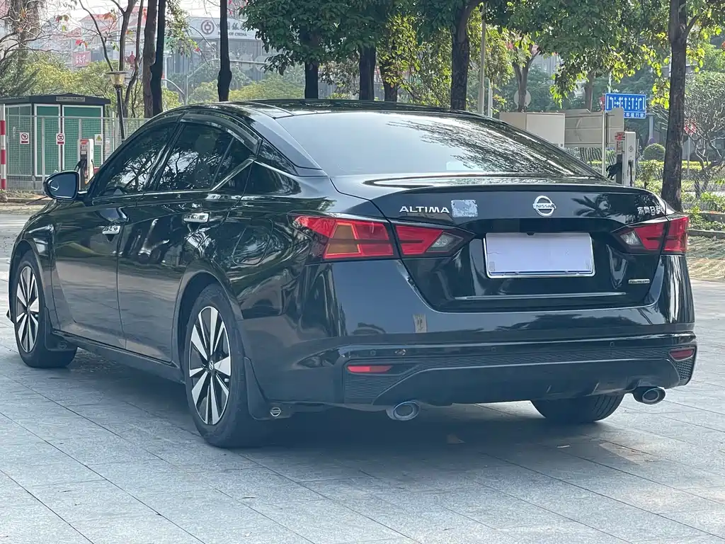 Nissan Teana 2022 — фото 15