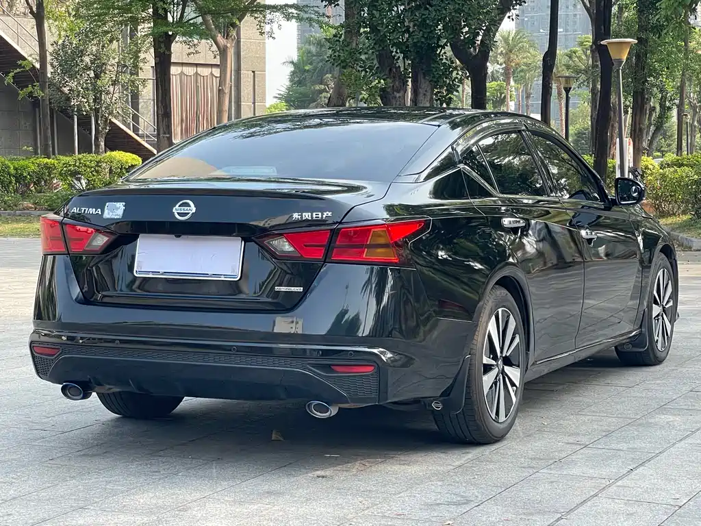 Nissan Teana 2022 — фото 13