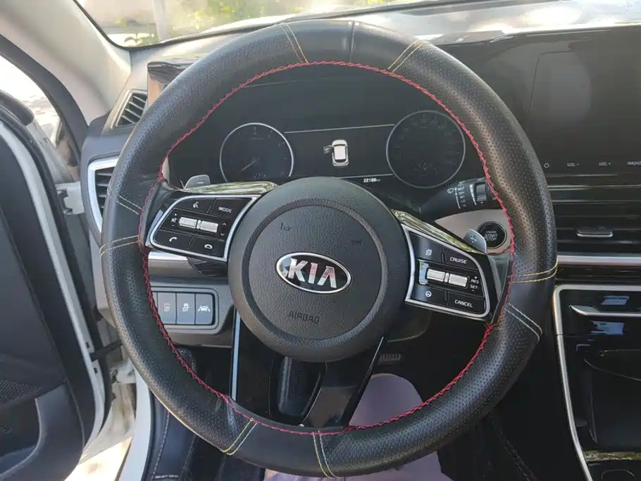 Kia KX3 2020 — фото 15