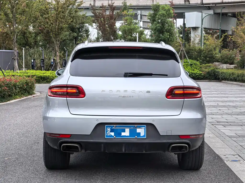 Porsche Macan 2017 — фото 5