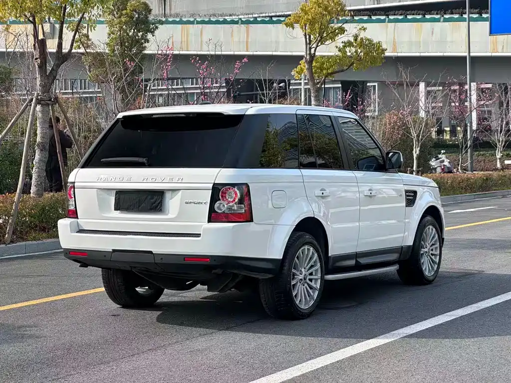 Land Rover Sport 2013 — фото 17