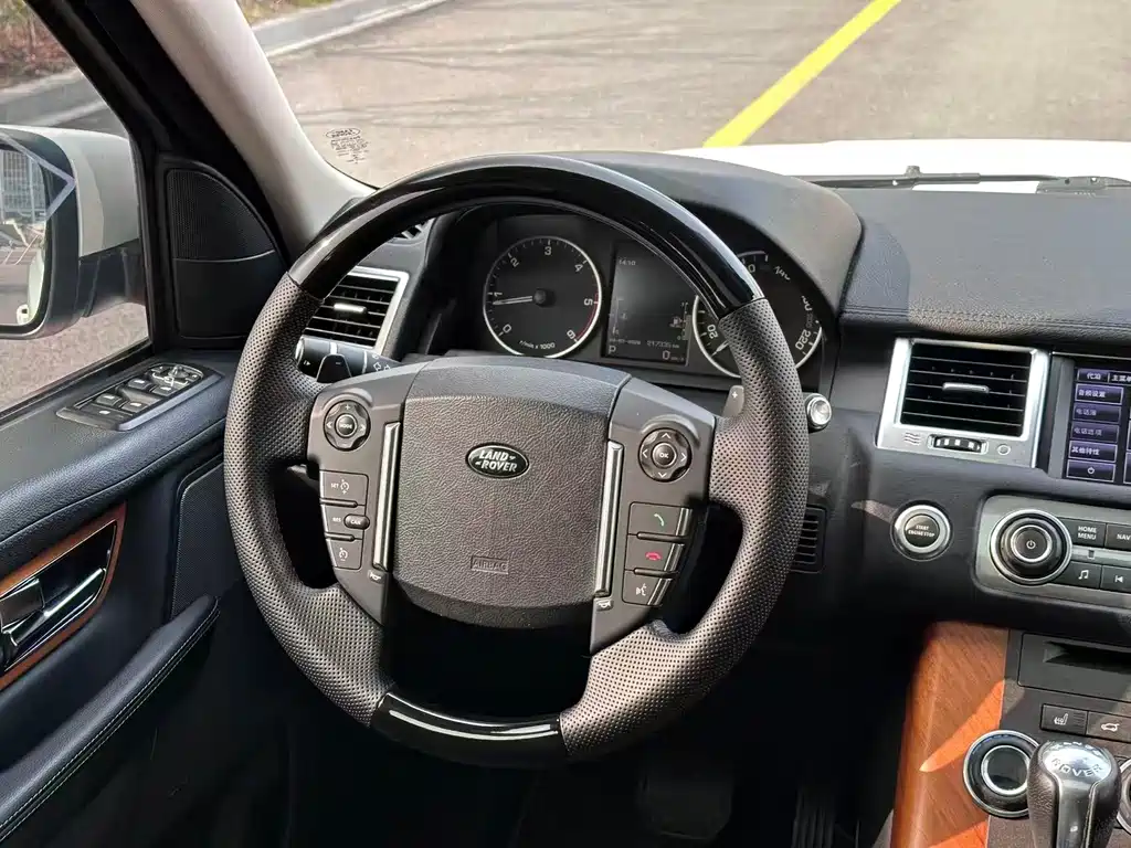 Land Rover Sport 2013 — фото 29