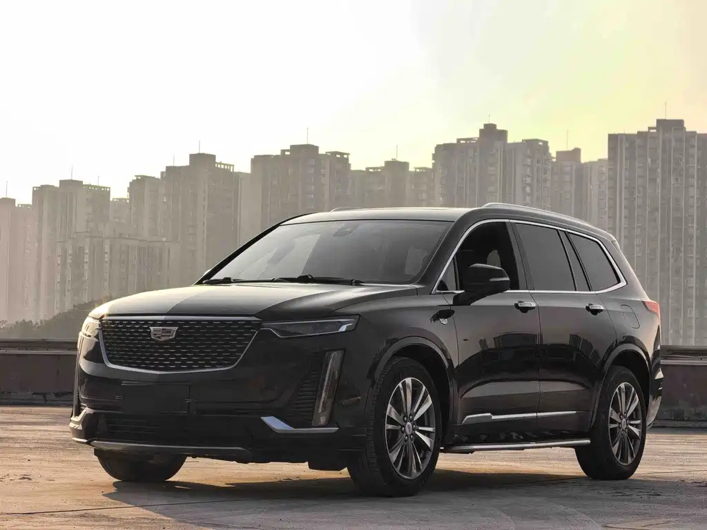 Cadillac XT6 2021 — фото 1