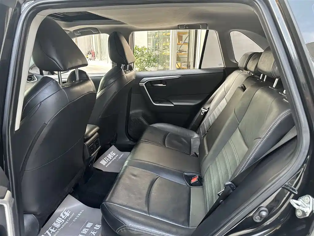 Toyota Wildlander 2020 — фото 12