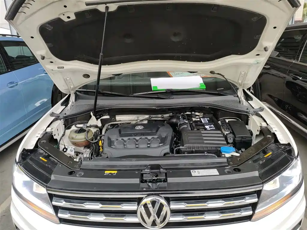 Volkswagen Tiguan L 2020 — фото 10