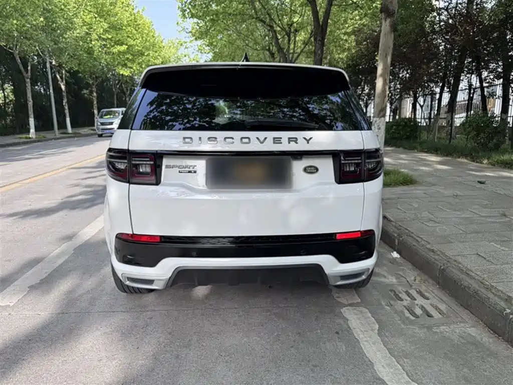 Land Rover Discovery Sport 2021 — фото 11