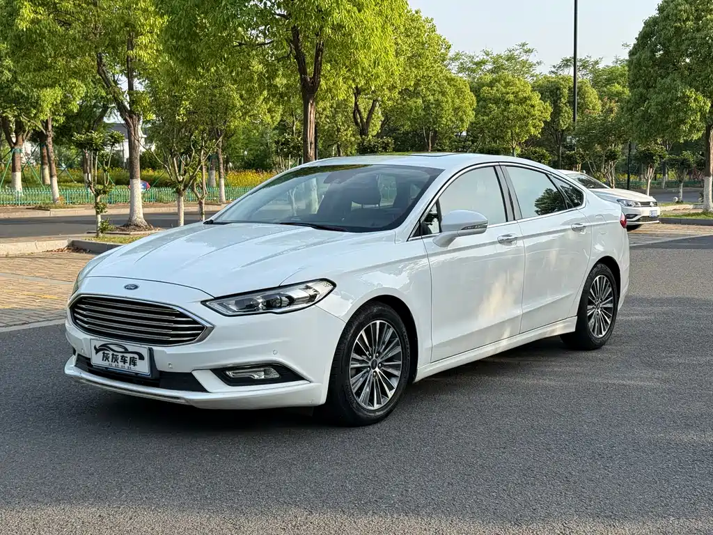 Ford Mondeo 2018 — фото 1