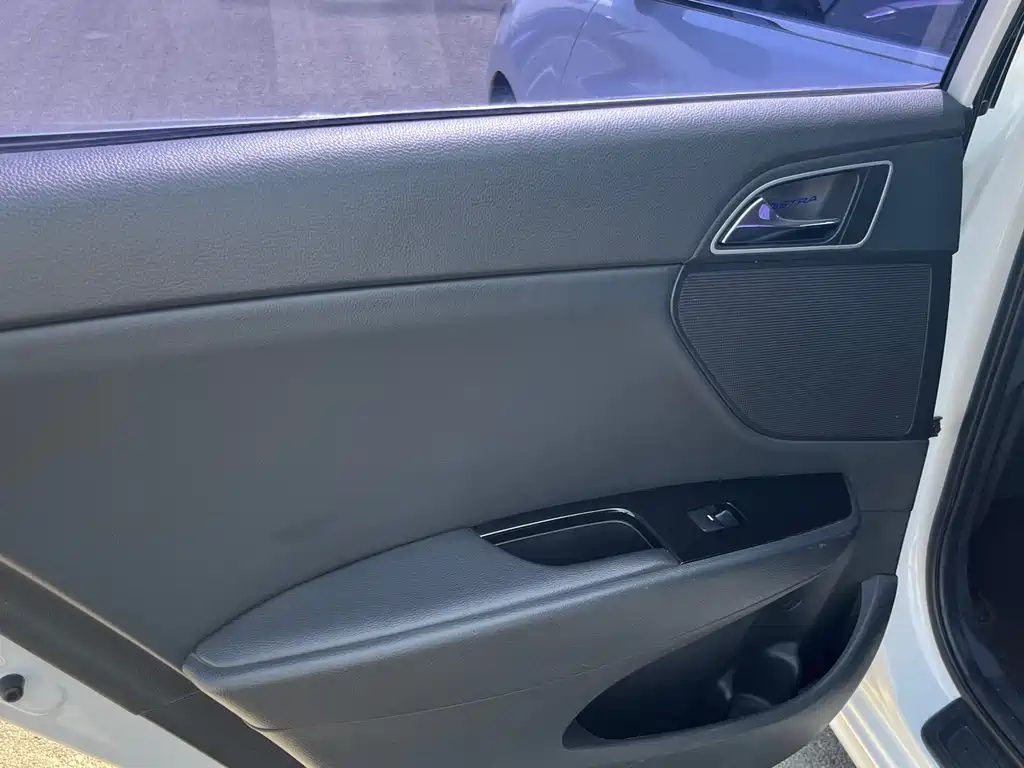 Hyundai Mistra 2016 — фото 9