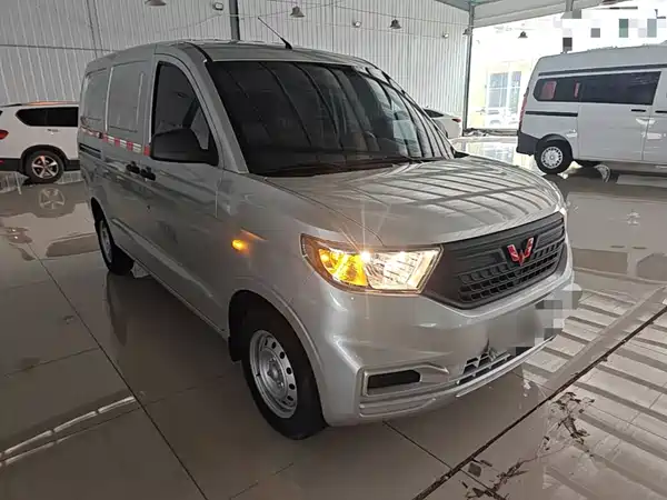 Wuling Hongguang V 2024