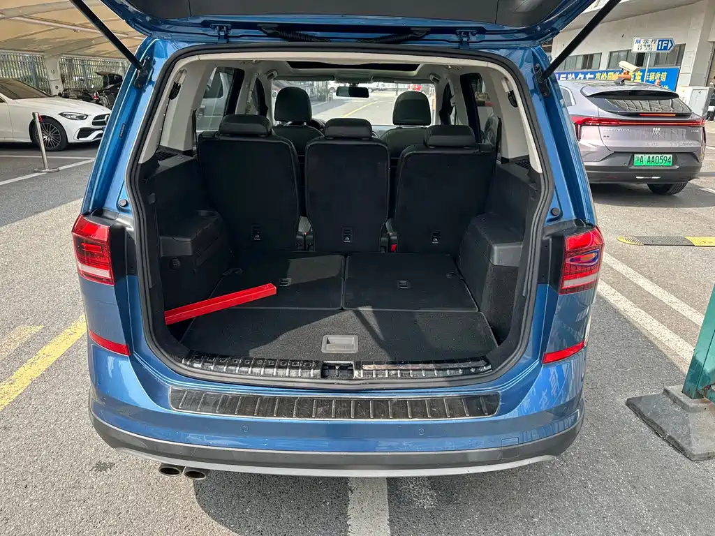 Volkswagen Touran 2020 — фото 15