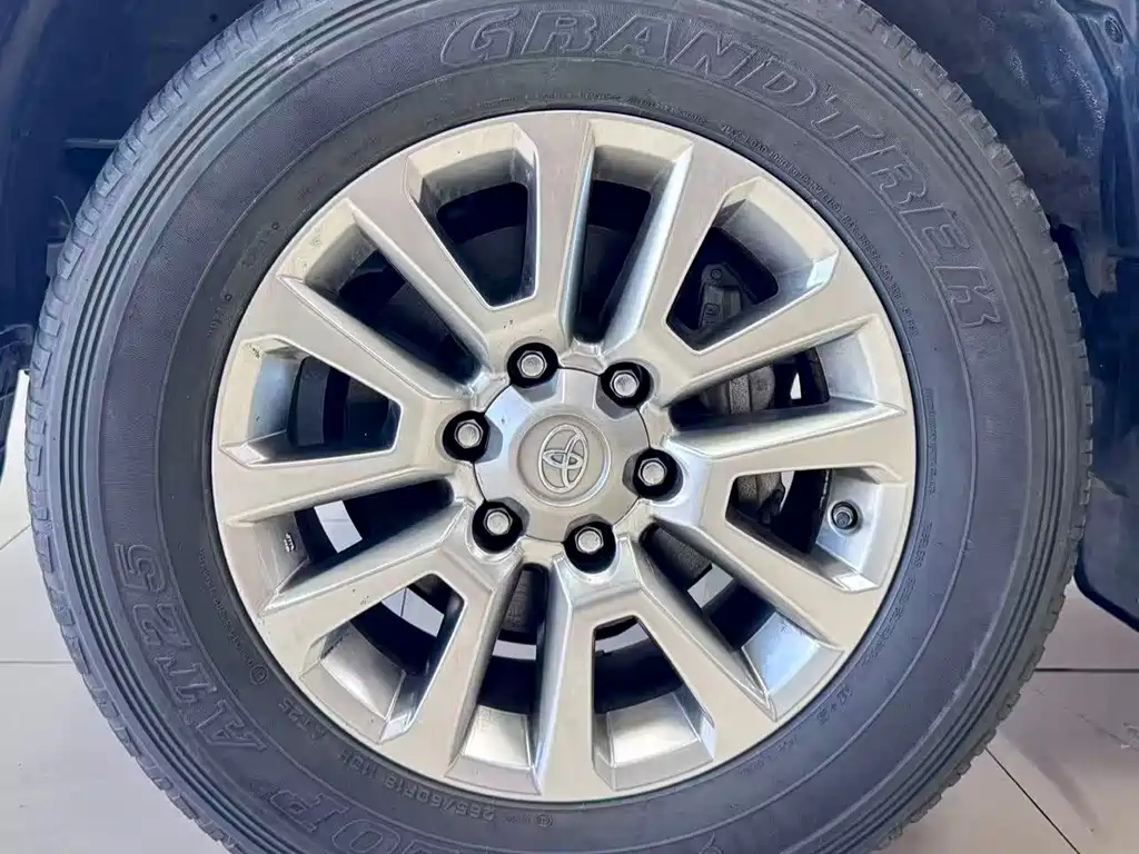 Toyota Prado 2019 — фото 22