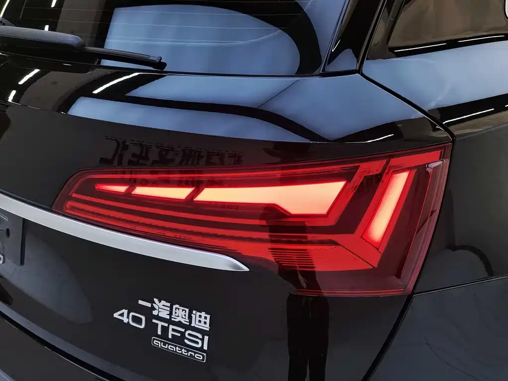 Audi Q5L 2022 — фото 19