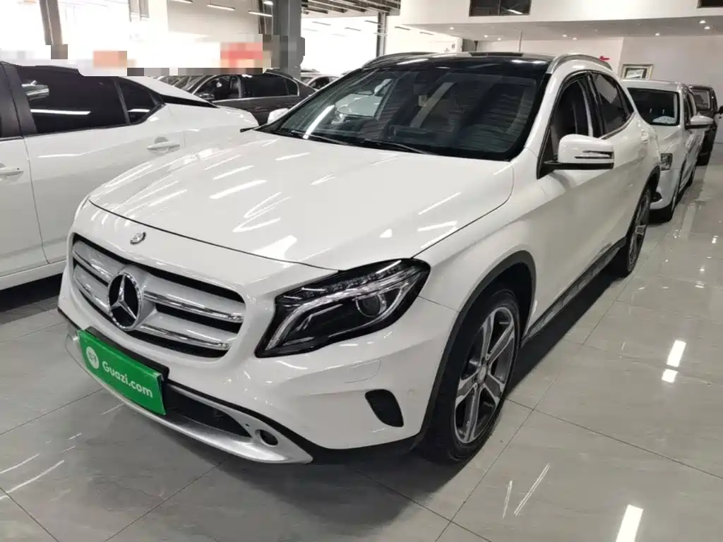 Mercedes-Benz GLA 2016