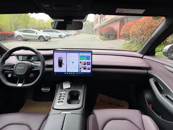 Xiaomi SU7 2025