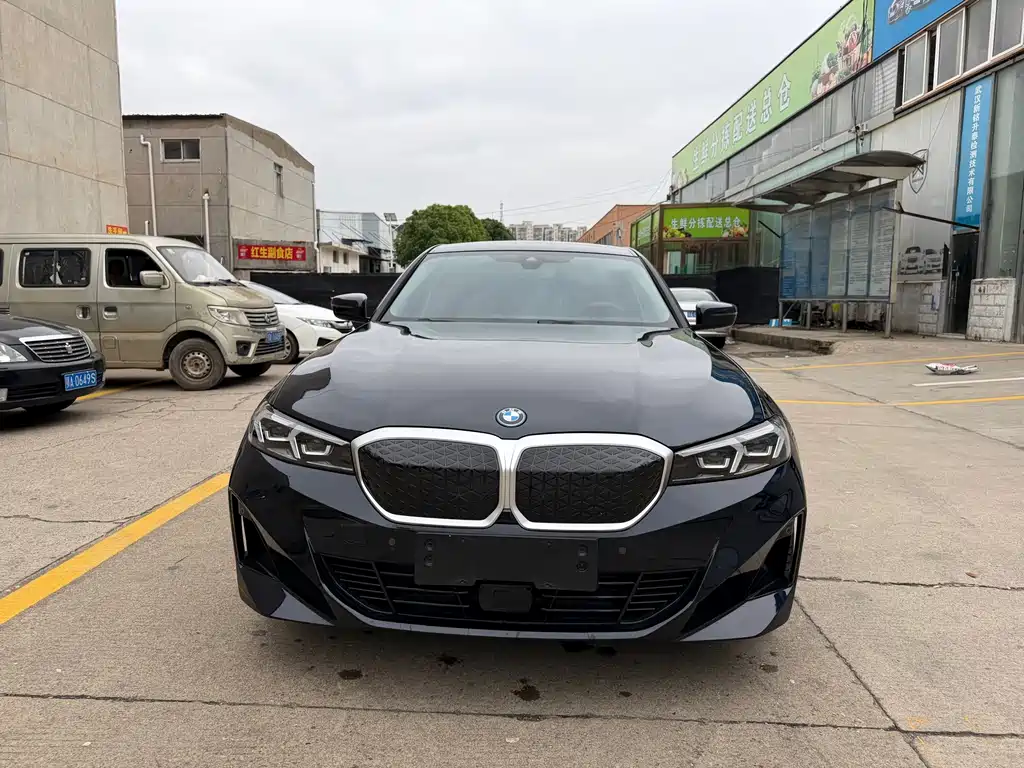 BMW i3 2024