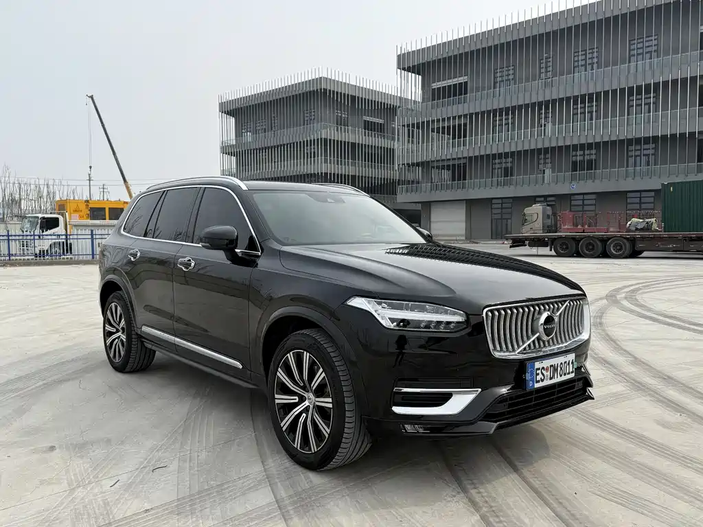 Volvo XC90 2021 — фото 1