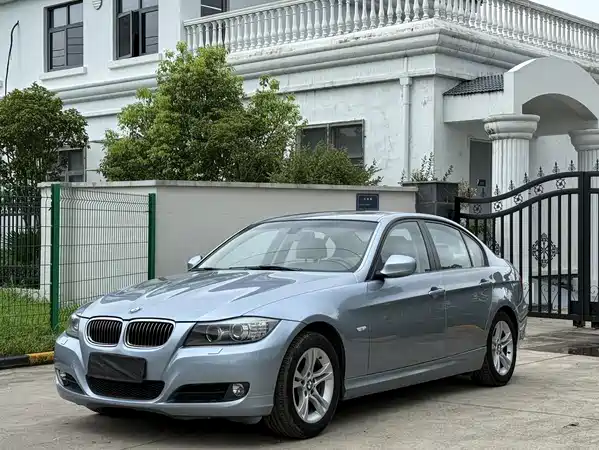 BMW 3 Series 2011