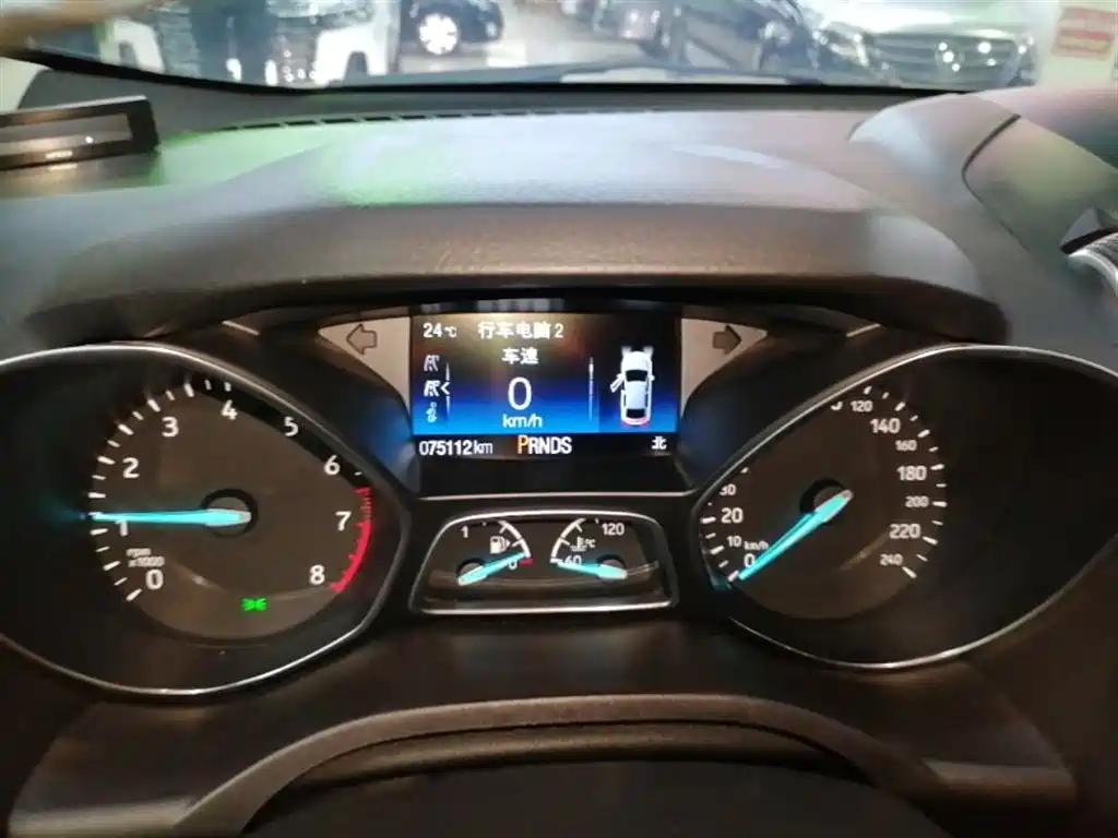 Ford Kuga 2017 — фото 12