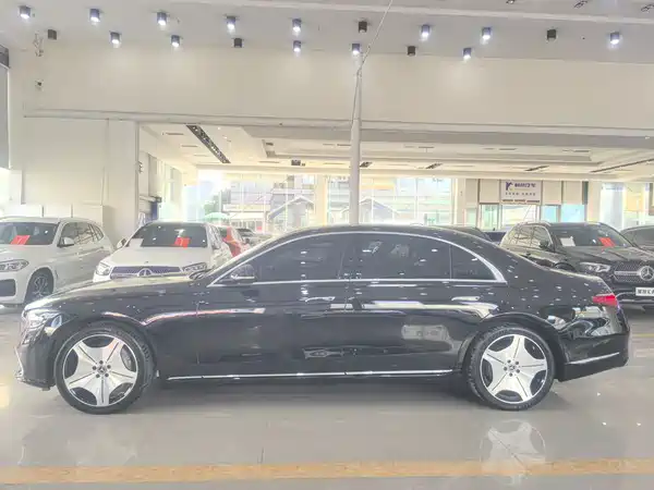 Mercedes-Benz S-Class 2023