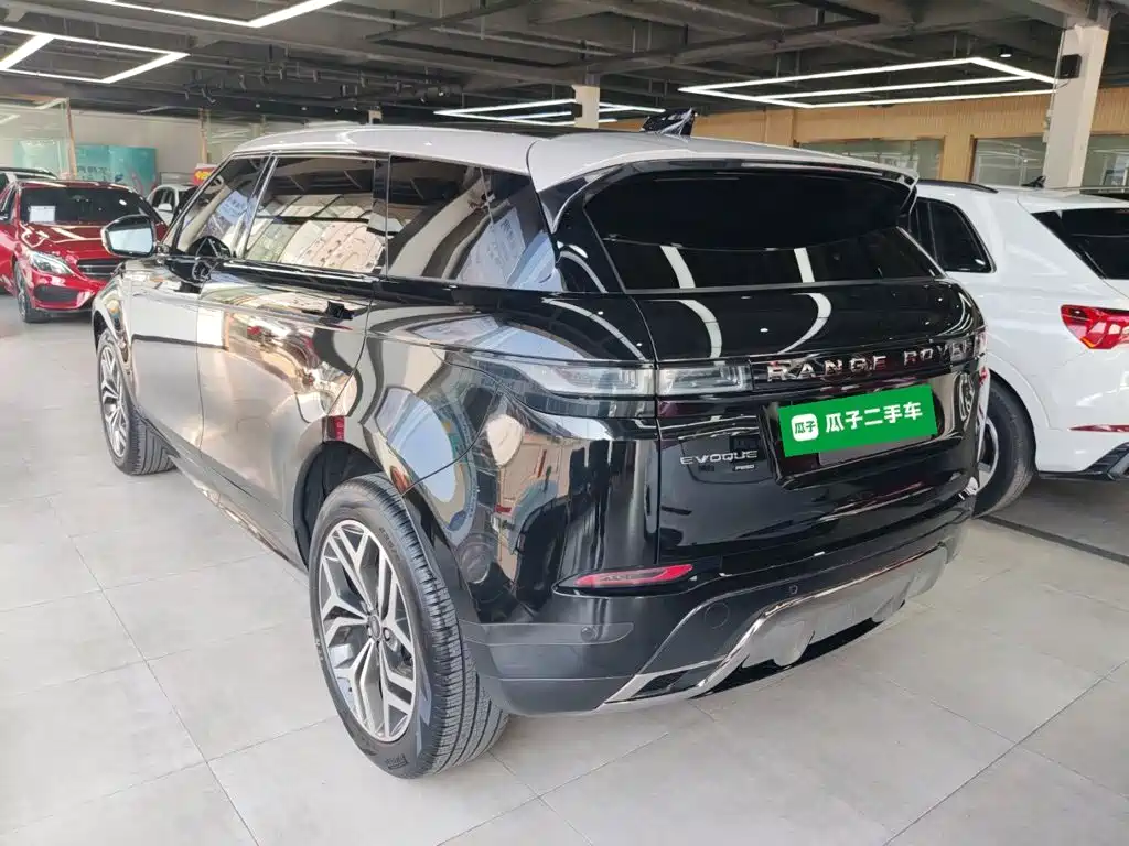 Land Rover Range Rover Evoque 2022 — фото 23