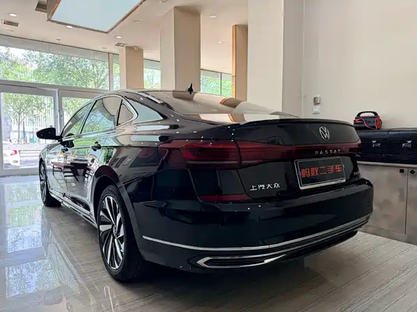 Volkswagen Passat 2022