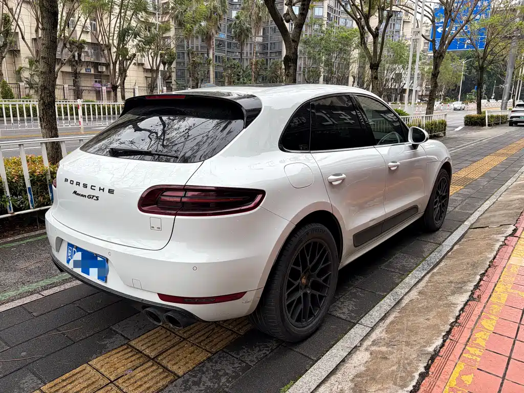 Porsche Macan 2017 — фото 7