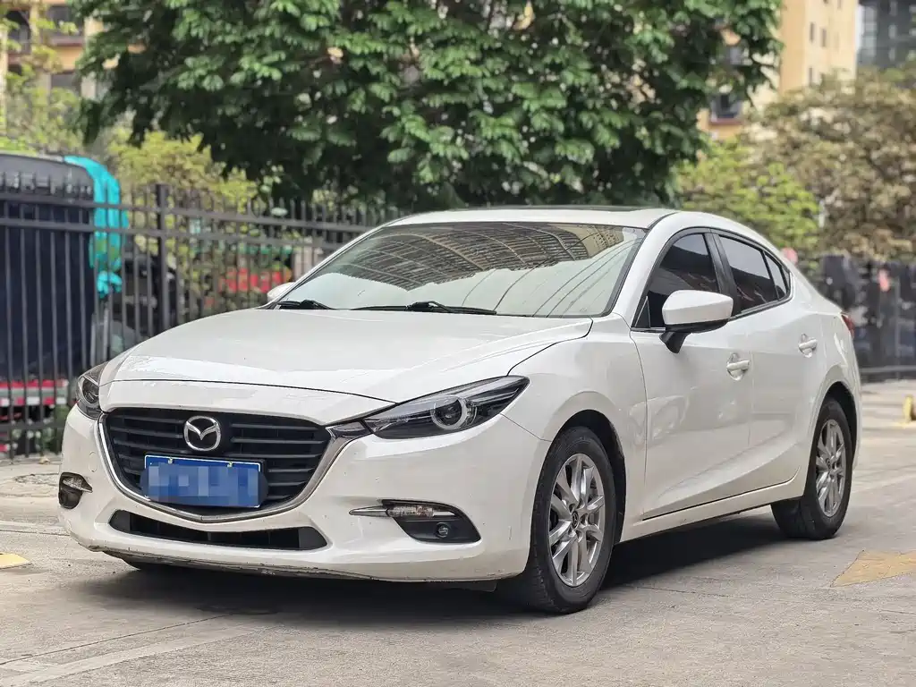 Mazda 3 Axela 2019 — фото 1