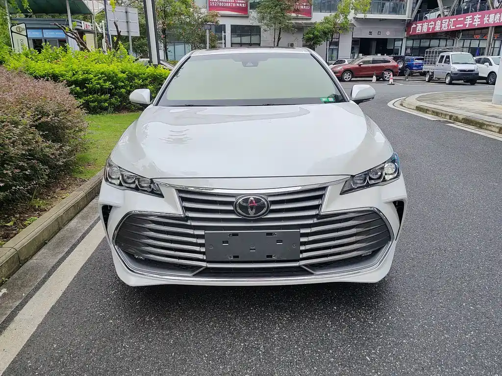 Toyota Avalon 2022