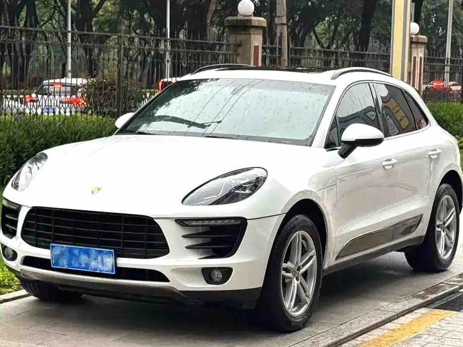 Porsche Macan 2015 — фото 1