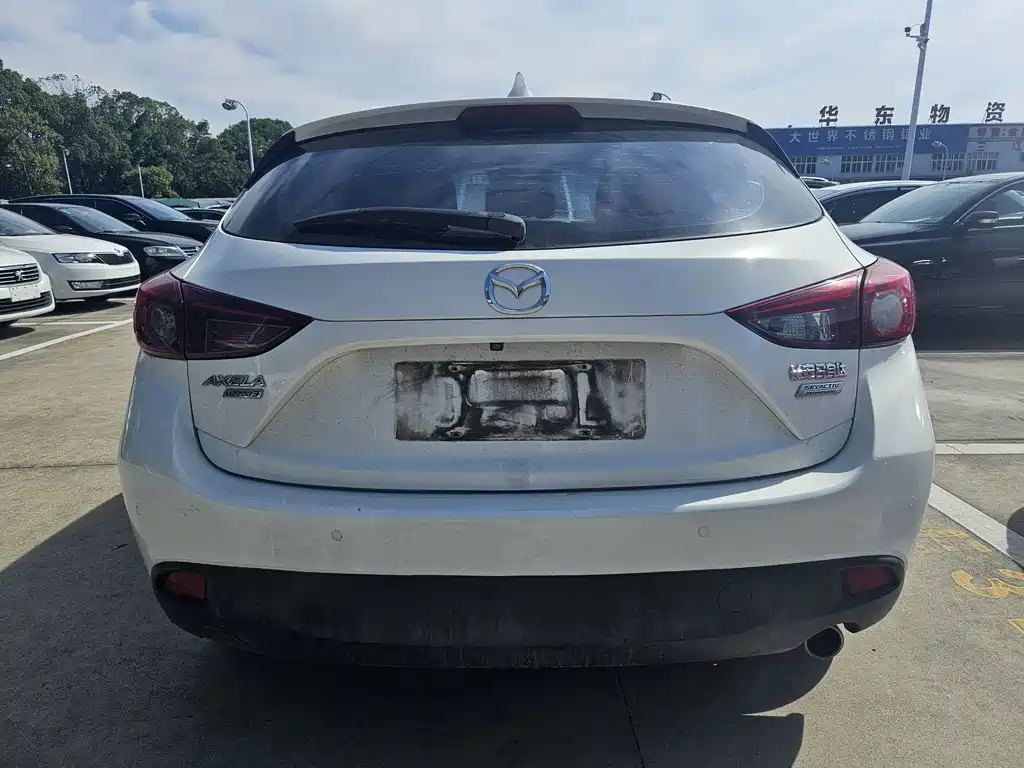 Mazda 3 Axela 2016 — фото 12
