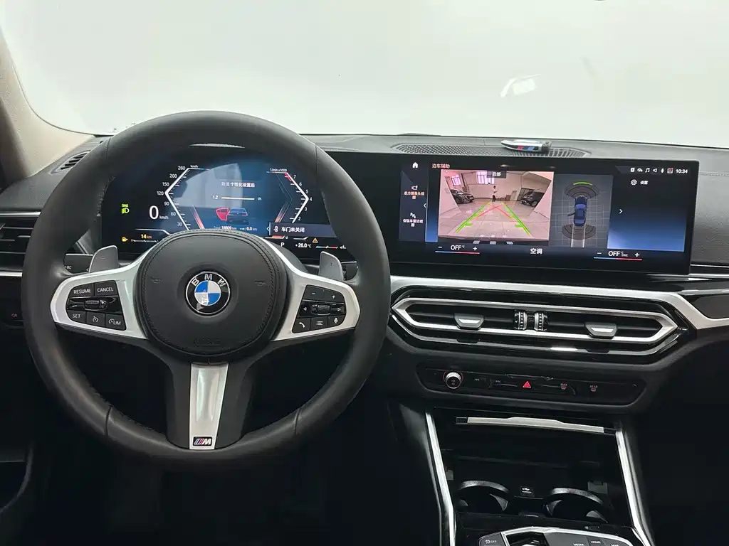 BMW 3 Series 2023 — фото 10
