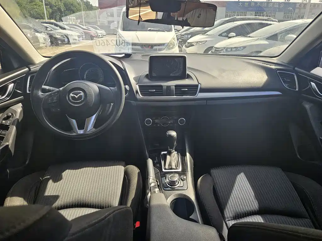 Mazda 3 Axela 2016 — фото 8