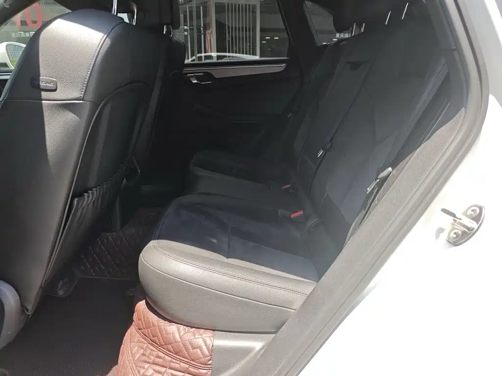 Porsche Macan 2015