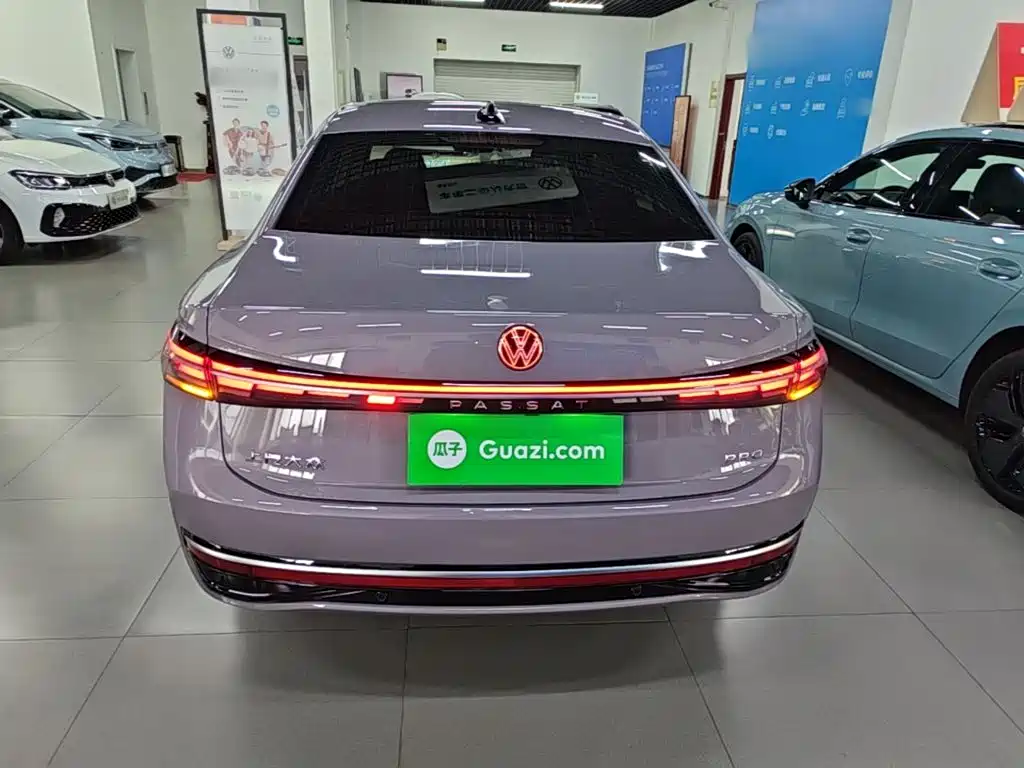 Volkswagen Passat 2024