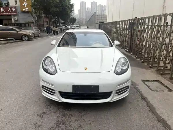 Porsche Panamera 2015