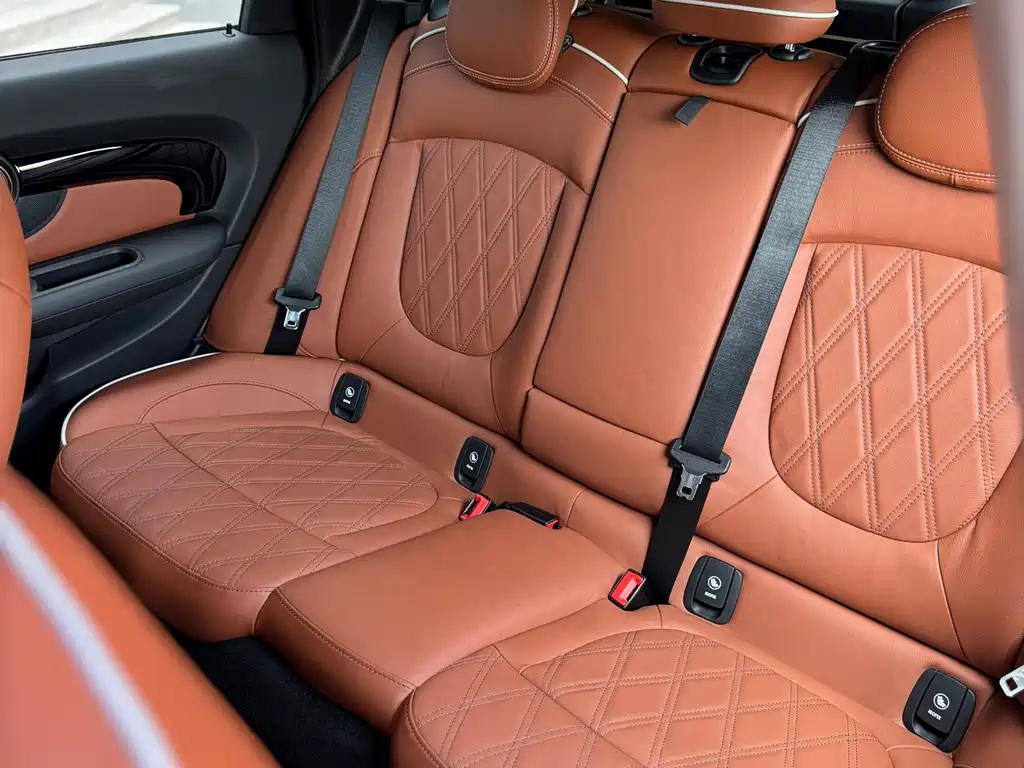 MINI Clubman 2022 — фото 10
