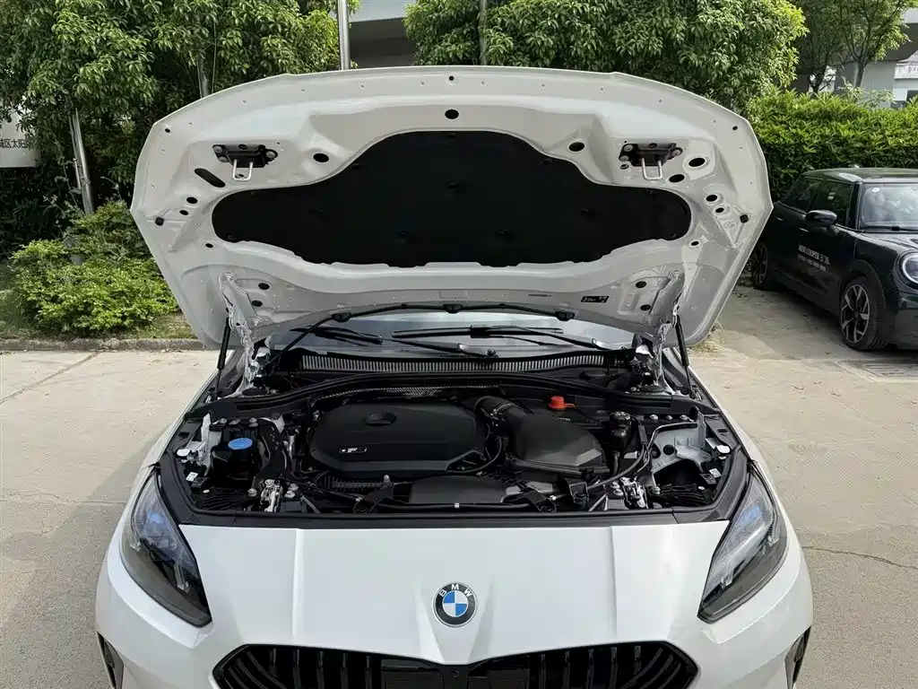 BMW 2 Series 2025 — фото 15