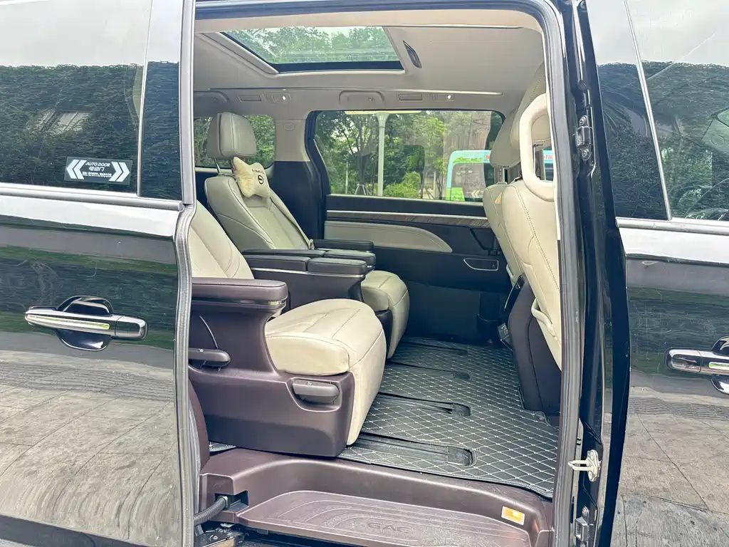 GAC Motor Trumpchi M8 2021 — фото 15