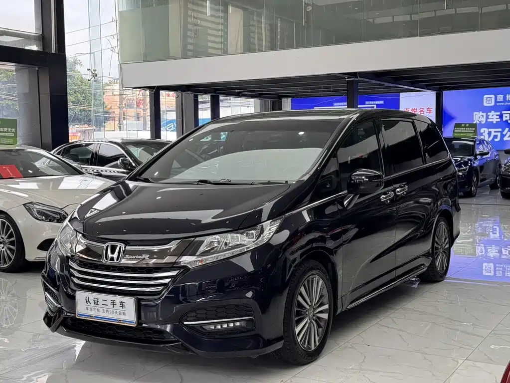 Honda Odyssey 2019 — фото 1