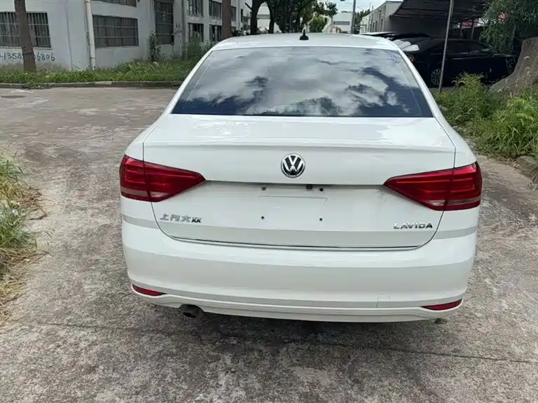 Volkswagen Lavida 2016