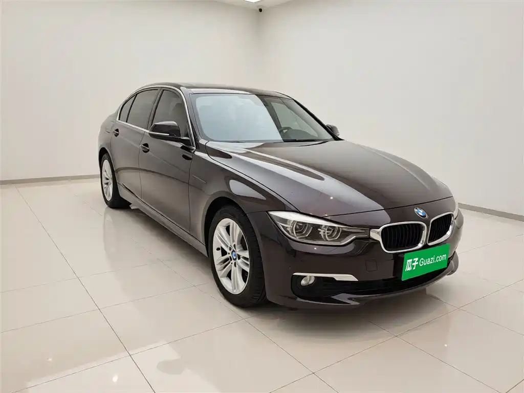 BMW 3 Series 2017 — фото 25