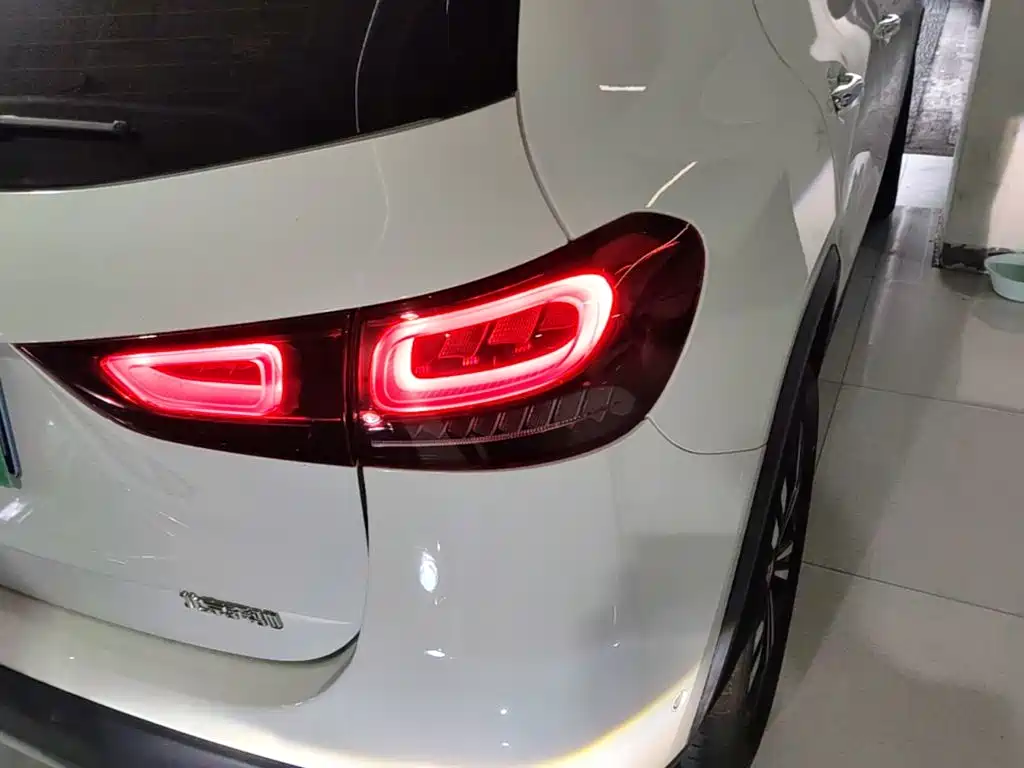 Mercedes-Benz GLA 2023 — фото 8