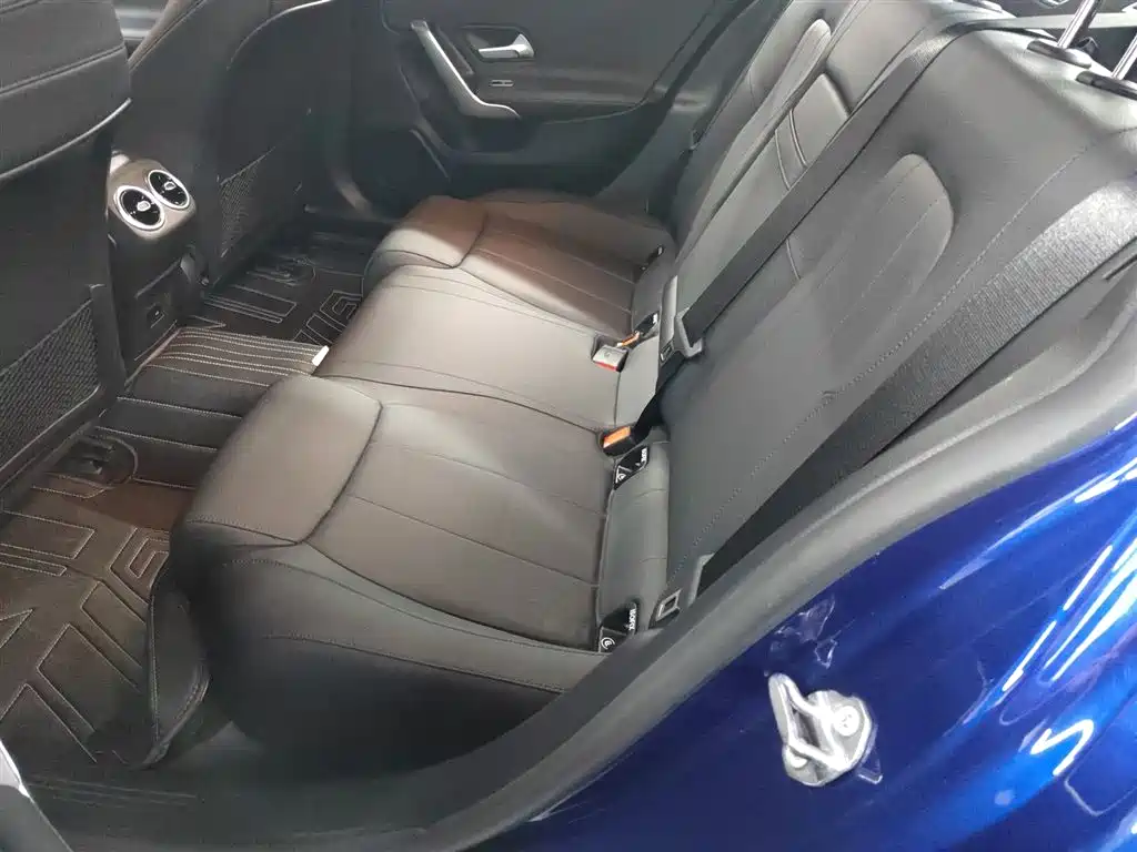 Mercedes-Benz A-Class 2021 — фото 14