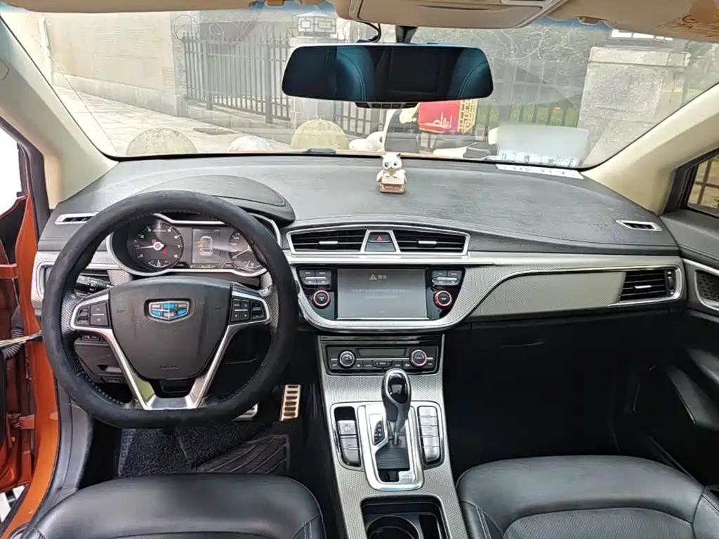 Geely Emgrand GS 2016 — фото 10