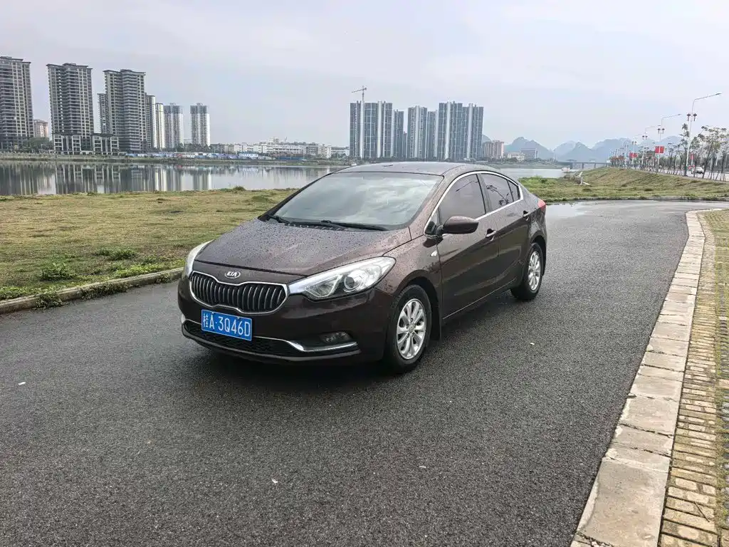Kia K3 2015