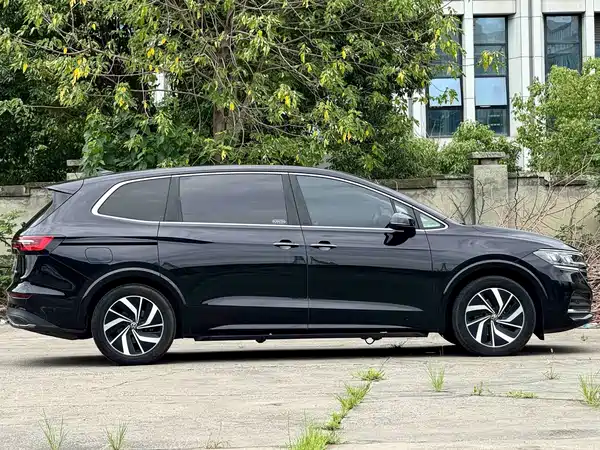 Volkswagen Viloran 2023
