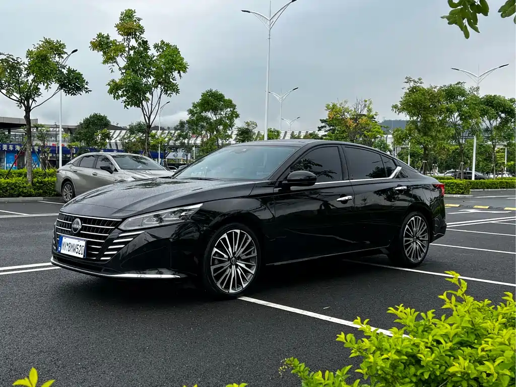 Nissan Teana 2023 — фото 1