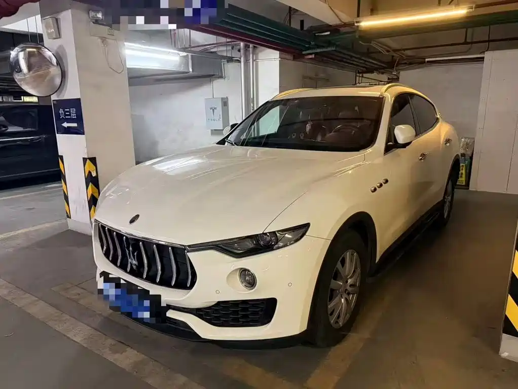 Maserati Levante 2017 — фото 1