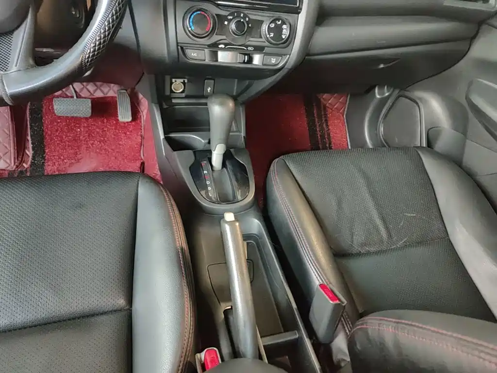 Honda Fit 2016 — фото 14