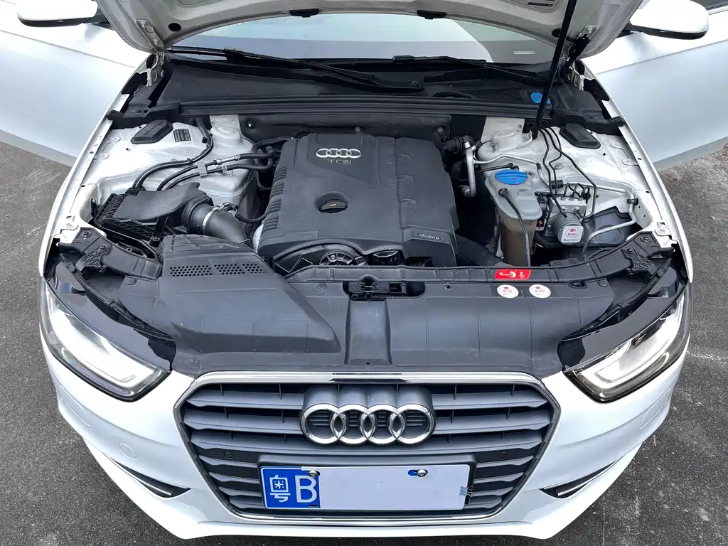 Audi A4L 2014 — фото 16